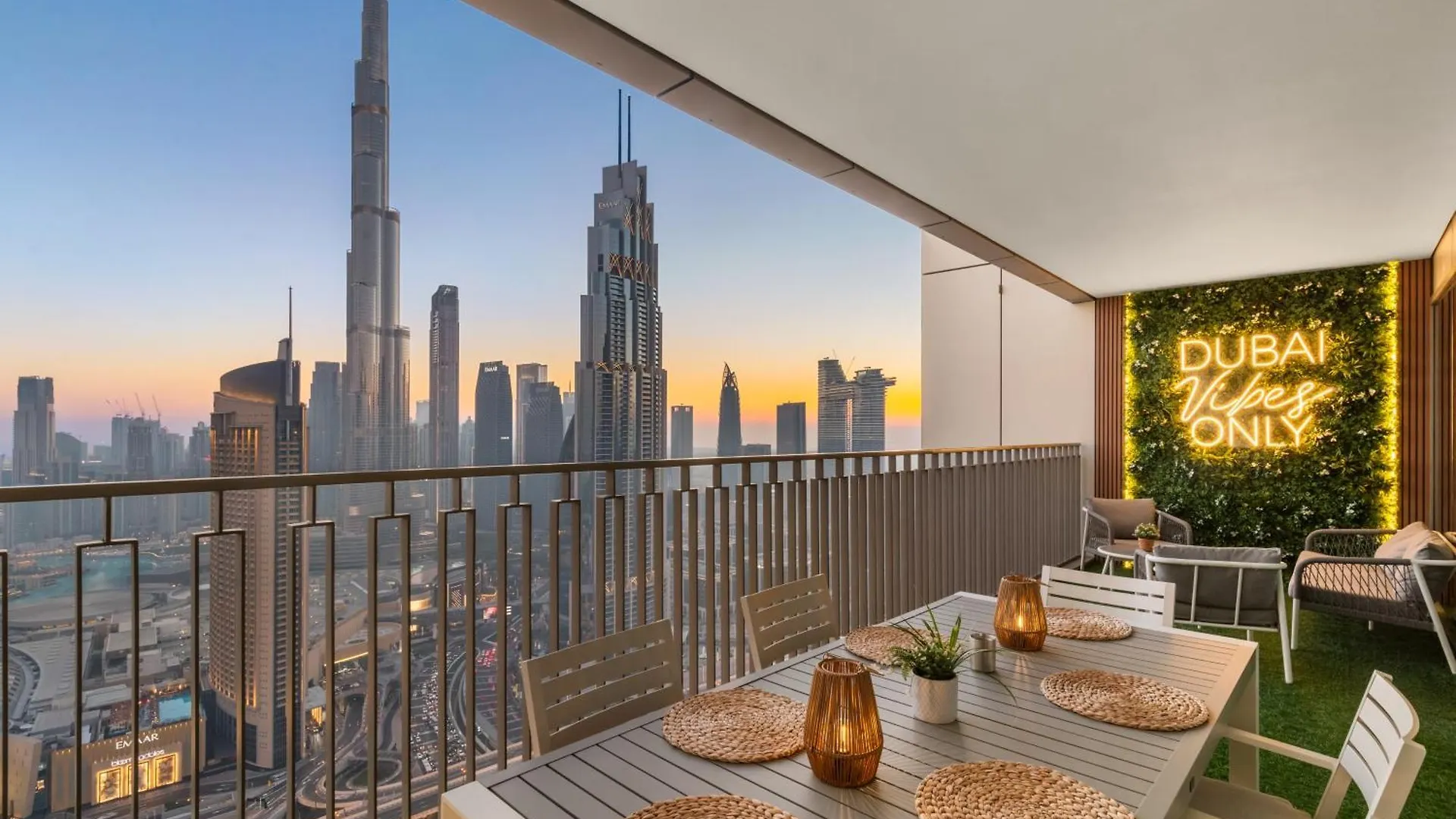 Deluxe 4Br With Patio - Burj Khalifa And Fountains View Apartment Dubai United Arab Emirates