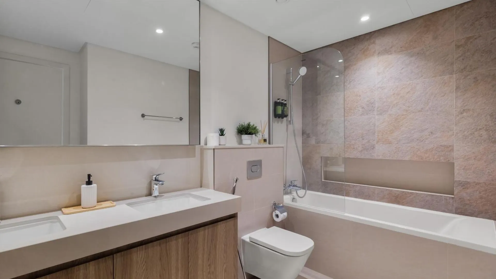 Deluxe 4Br With Patio - Burj Khalifa And Fountains View Apartment Dubai