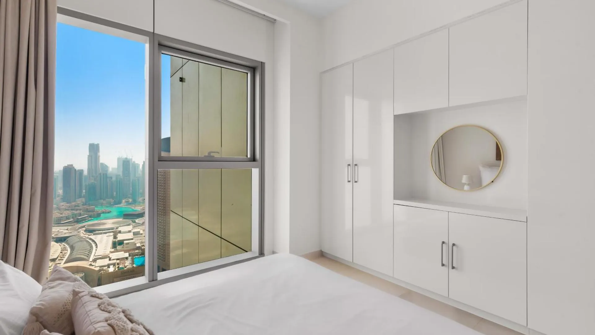 Deluxe 4Br With Patio - Burj Khalifa And Fountains View Apartment Dubai 0*,  United Arab Emirates